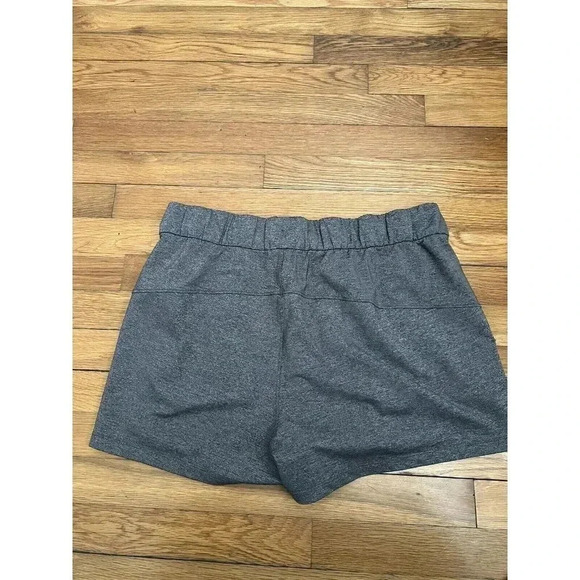 Lululemon Womens On The Fly Shorts Grey 2.5” Inseam Drawstring Pockets Size 10 - Picture 5 of 6